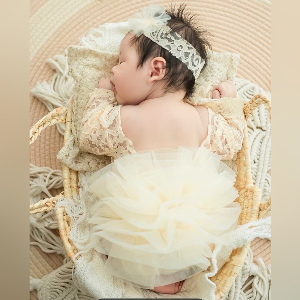 Purple Tulle and Lace Baby Infant Newborn Headband and Tutu Dress Set for Photos - Picture 8 of 12